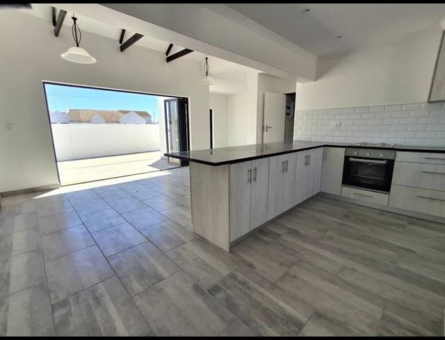 3 BEDROOM PROPERTY TO RENT IN BRITANNIA BAY